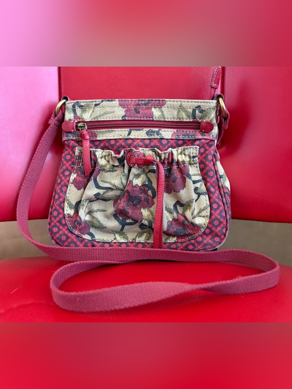 Fossil Floral Drawstring Crossbody in Red and Cream